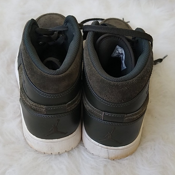 NIKE AIR JORDAN 1 Retro Mid Sequoia Green Mens - Picture 6 of 9